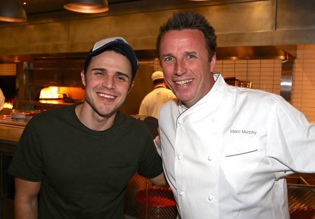 Former American Idol Winner Kris Allen Visits Chef Marc Murphy’s Grey Salt